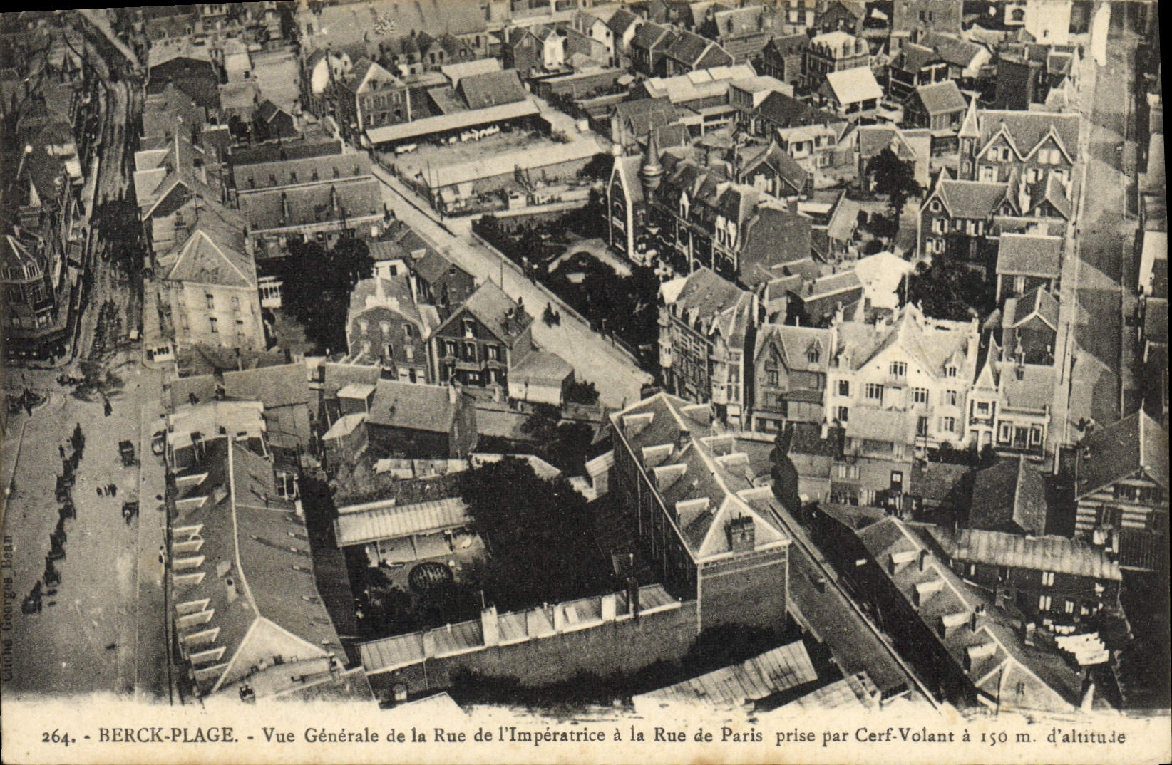 CPA Berck Vue generale de la rue de l'Imperatrice a la rue de Paris prise par cerf volant 