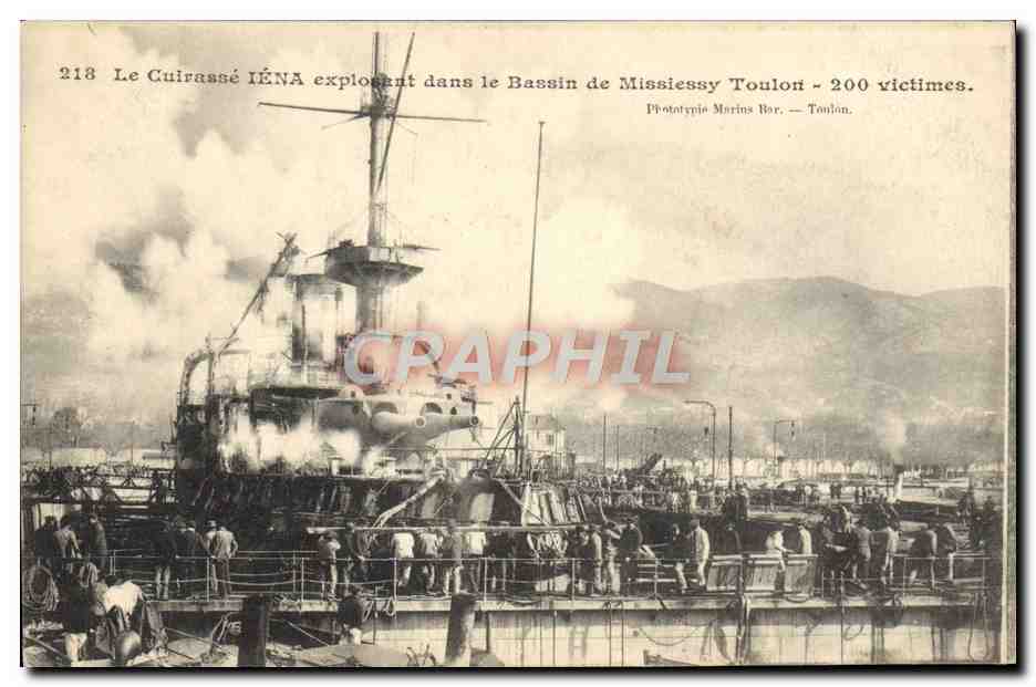 Le Cuirassé IÉNA explosant dans le Bassin de Missiessy Toulon — 200 victimes. — Phototypie Marins Bar, Toulon, n°218