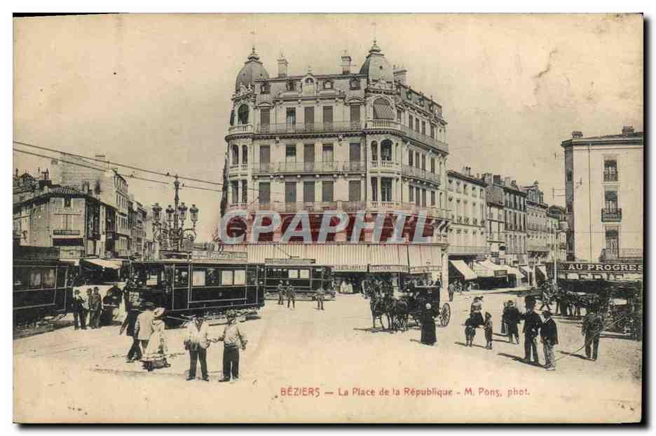 CPA Tramway Beziers La place de la Republique 