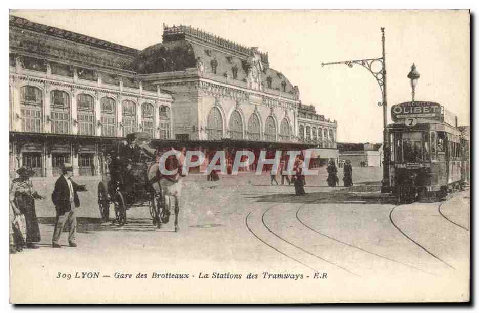 CPA Tramway Lyon Gare des Brotteaux La stations des tramways Cheval