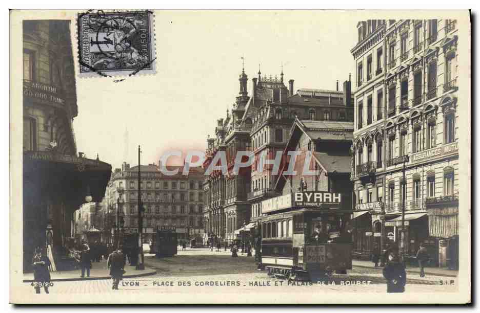 CPA Tramway Lyon Place des Cordeliers Halle et palais de la Bourse Byrrh