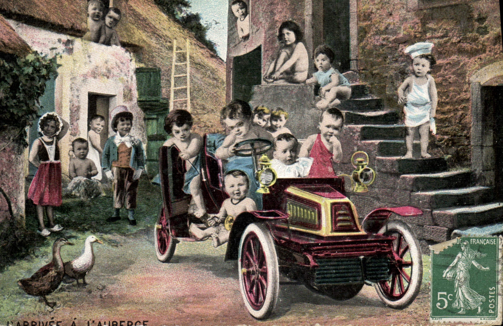 Arrivée à l'auberge — enfants dans une voiture — K.F. Éditeur, Paris, Série M33