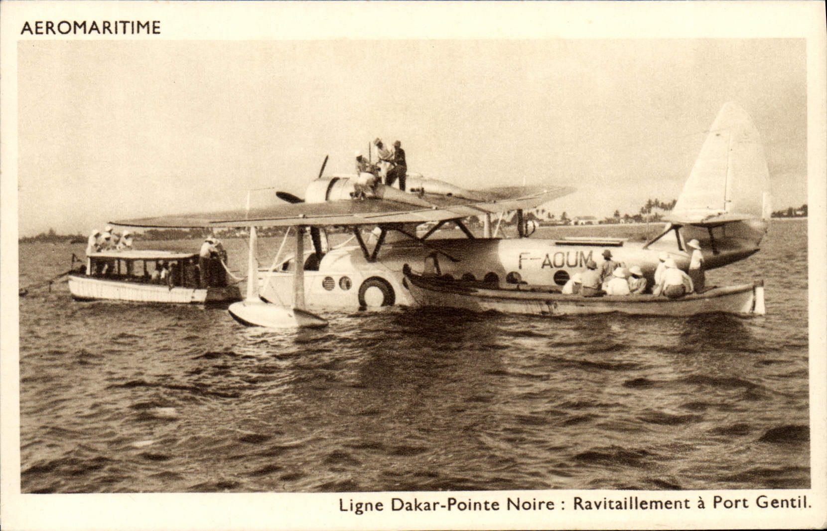 CPA Avion Aviation Aeromaritime ligne Dakar pointe Noire Ravitaillement a Port Gentil Hydravion Gabon Senegal