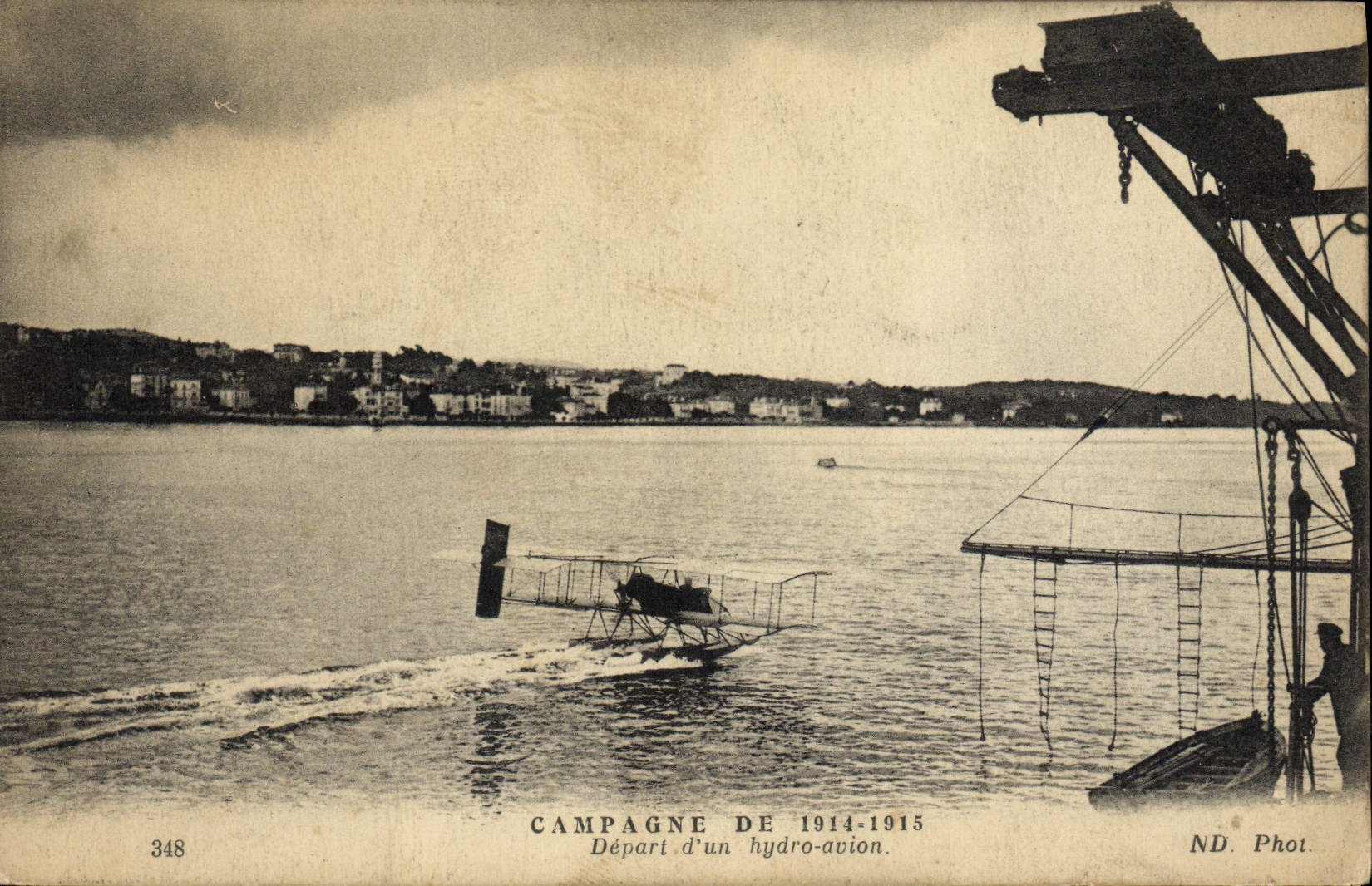 CPA Avion Aviation Campagne 1914 1915 Depart d'un hydro avion Hydravion 