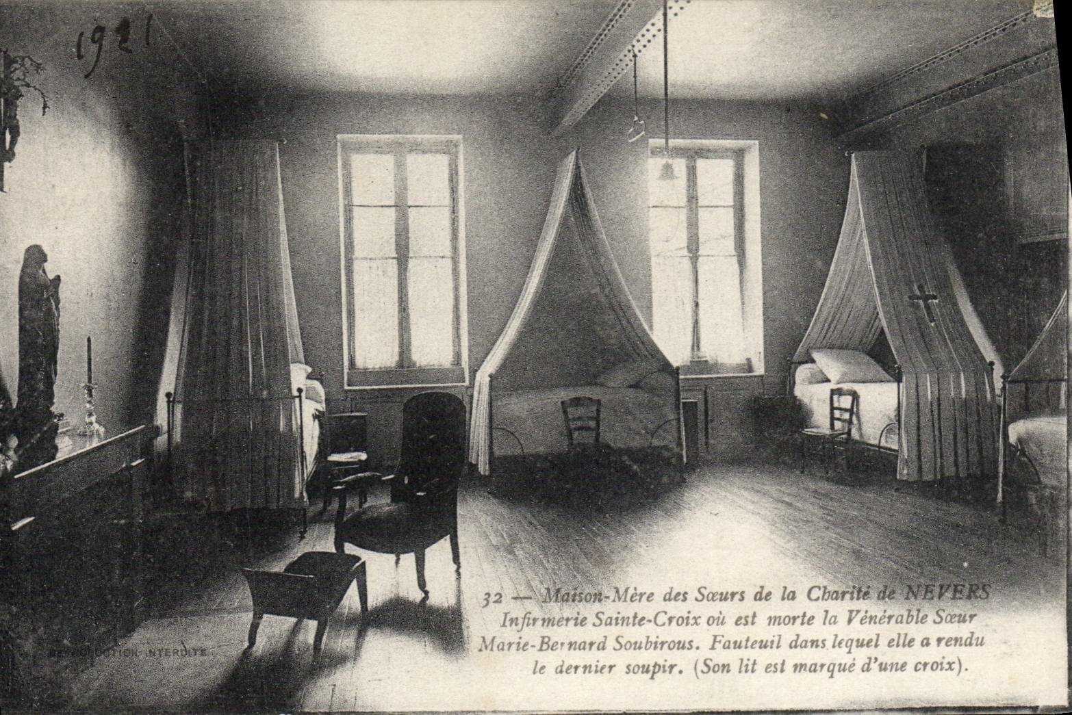 CPA Nevers Maison Mere des Soeurs de la Charite de Nevers Infirmerie Sainte Croix 
