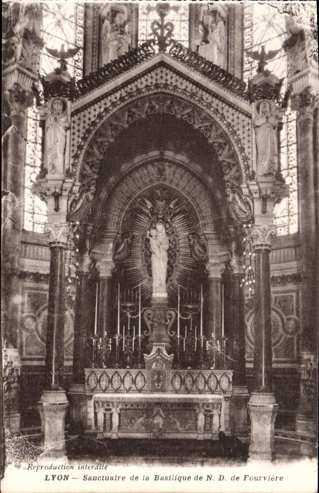 LYON — Sanctuaire de la Basilique N.D. de Fourvière — Reproduction interdite