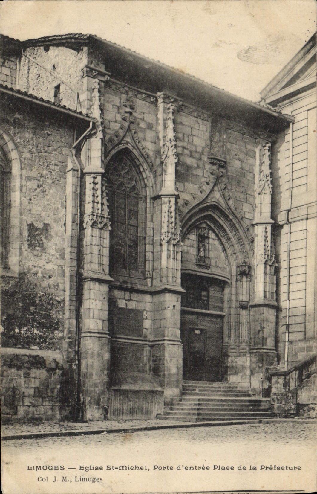 CPA Limoges Eglise St Michel Porte d'entree place de la Prefecture 