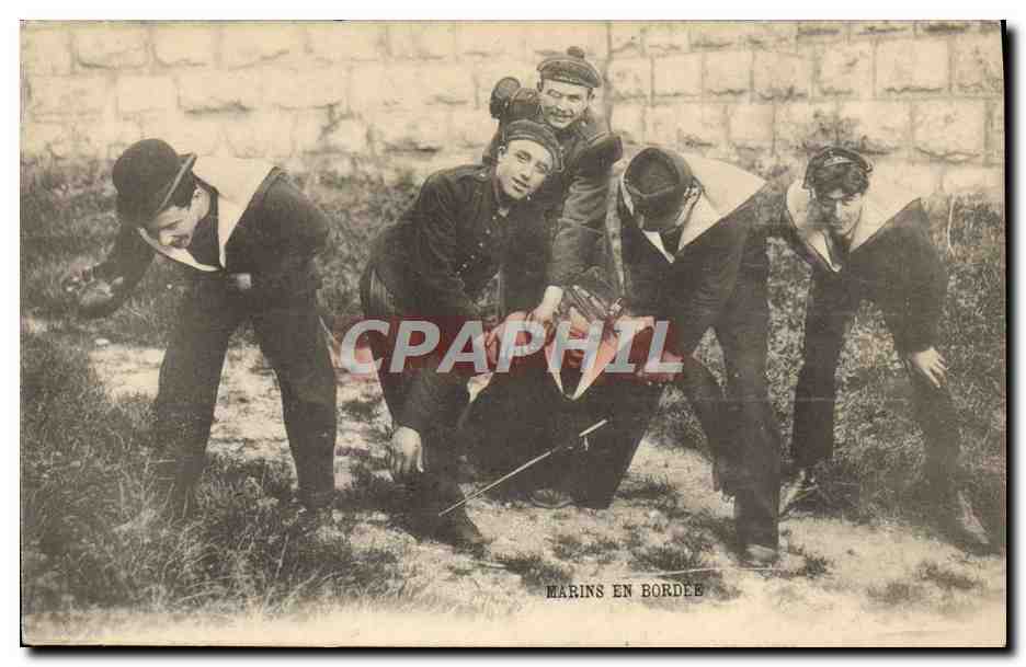 Marins en bordée — CPA de collection — éditeur non visible