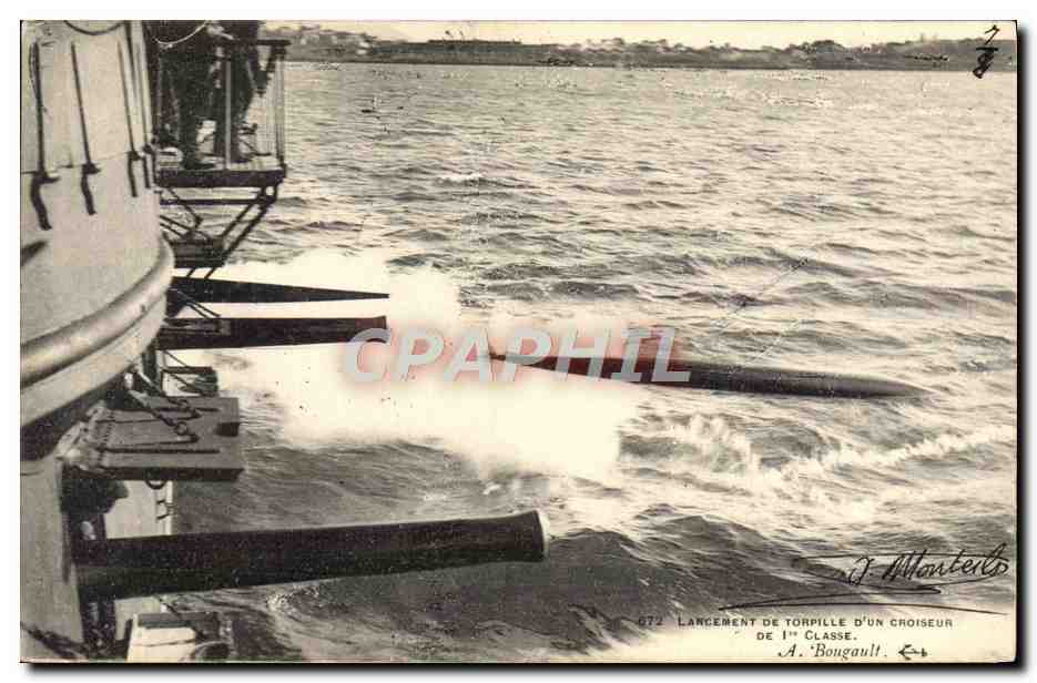 CPA Bateau Lancement d'une torpille d'un croiseur de 1ere classe