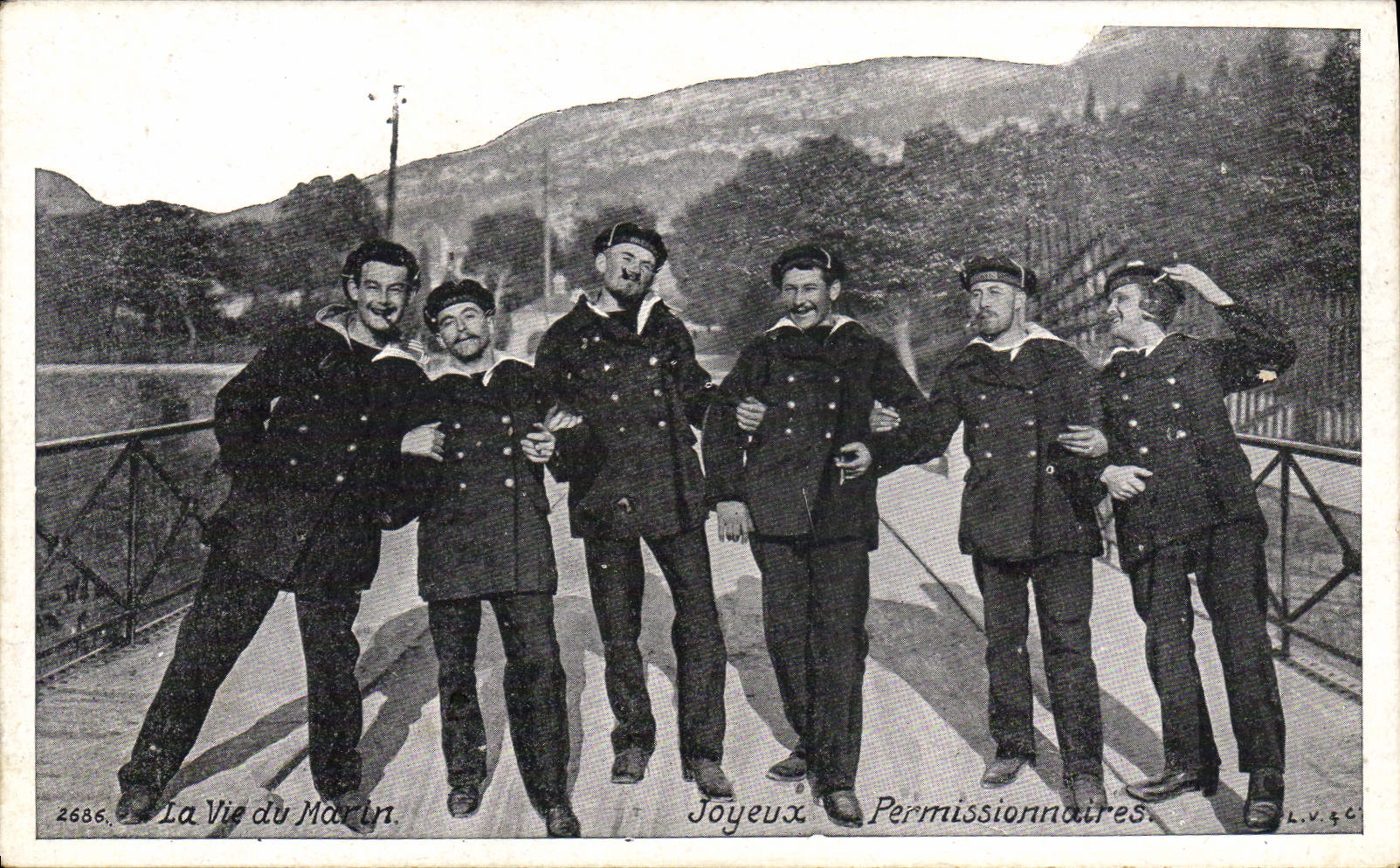 CPA Bateau La vie du marin Joyeux permissionnaires 