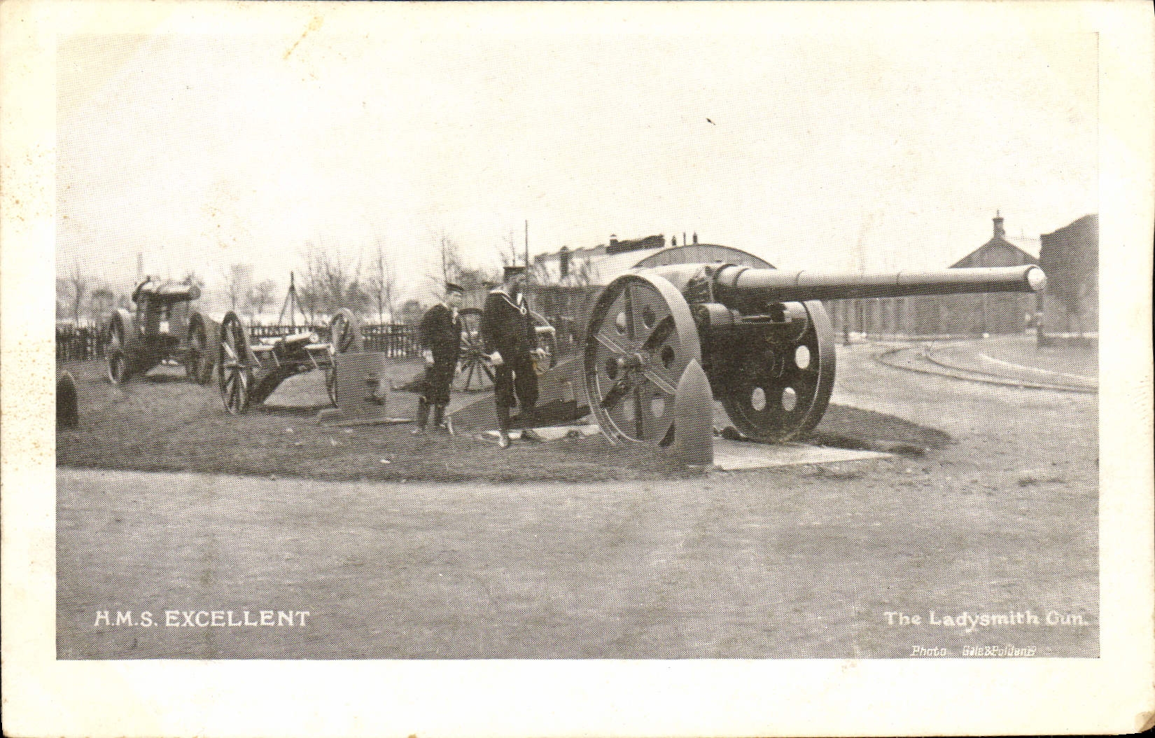 CPA Bateau HMS Excellent The ladysmith Gun