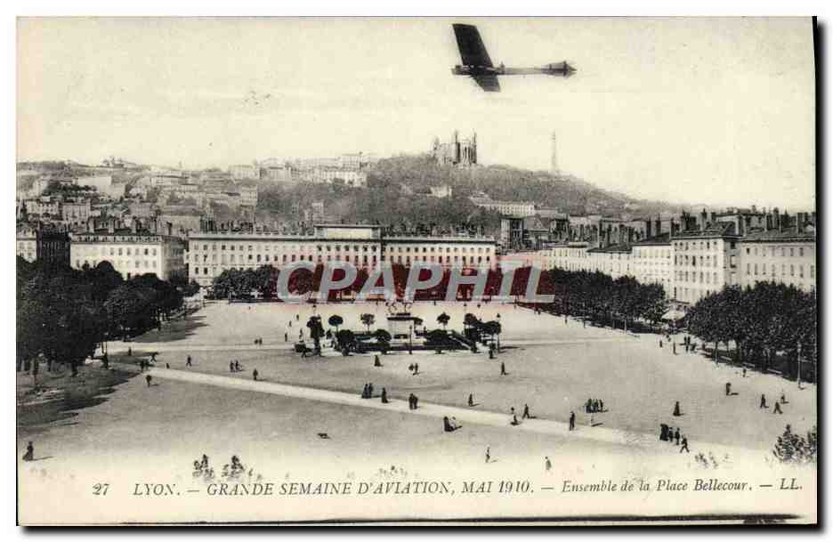CPA Avion Aviation Lyon Grande semaine d'aviation Mai 1910 Ensemble de la Place Bellecour
