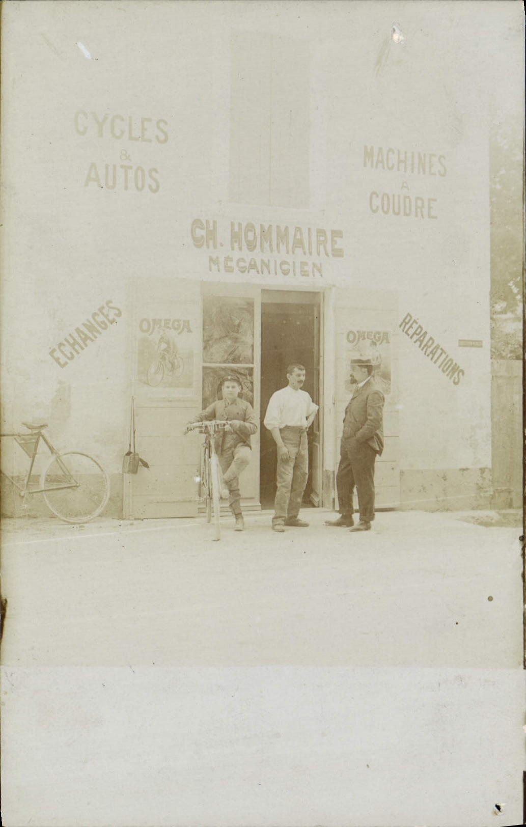 Ch. Hommaire Mécanicien — Cycles & Autos, Machines à Coudre, Réparations — Société L'Inkive, Lwec.