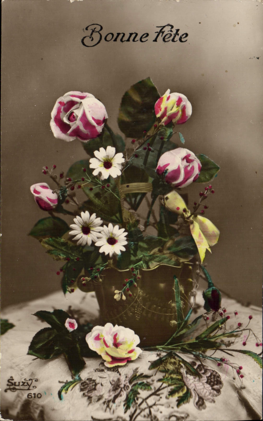 CPA Fantaisie Fleurs Bonne fete