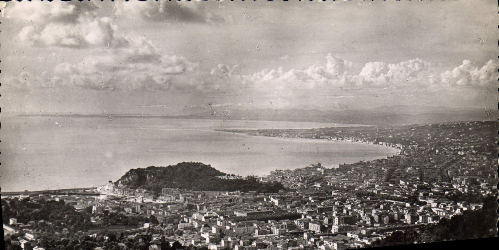 CPM Nice Vue Generale et la Bale des Anges