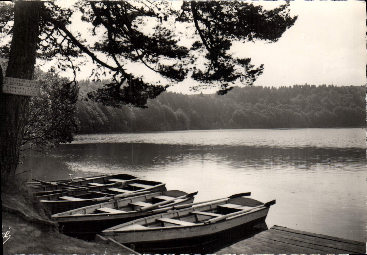Lacs d'Auvergne — Vue pittoresque et touristique — A.S.A.C. Auvergne