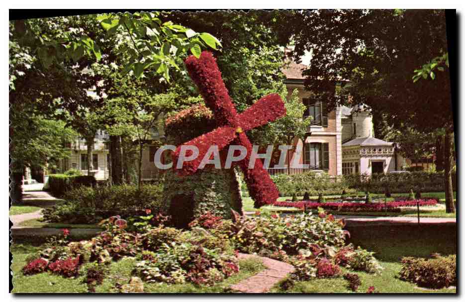 CPM Vichy Parc De L'Allier Aurillac Moulin a vent