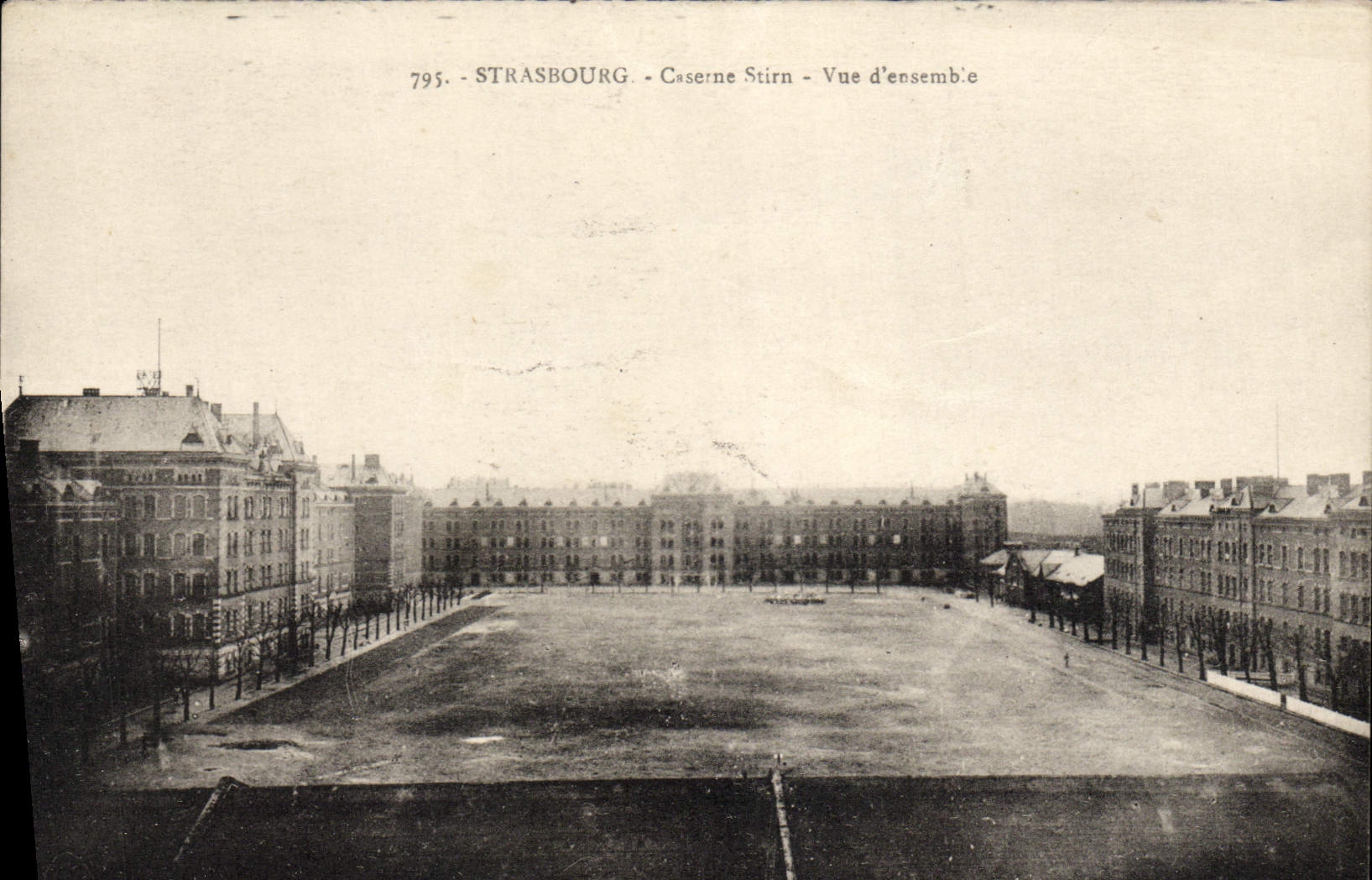 CPA Strasbourg Caserne Stirn Vue D'Ensemble Militaria 