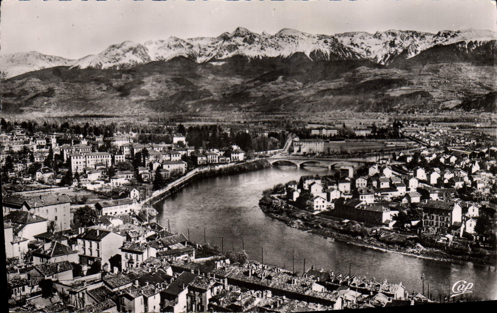 Grenoble — Vue générale sur la Tronche, l'Île Verte et les Alpes — Cie des Arts Photographiques, Paris