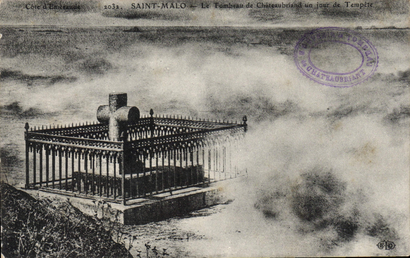Saint-Malo — Le Tombeau de Châteaubriand un jour de Tempête — Côte d’Émeraude, n° 2032