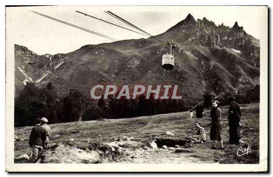 CPM Le Mont Dore Sancy Les Aiguilles du Diable Teleferique
