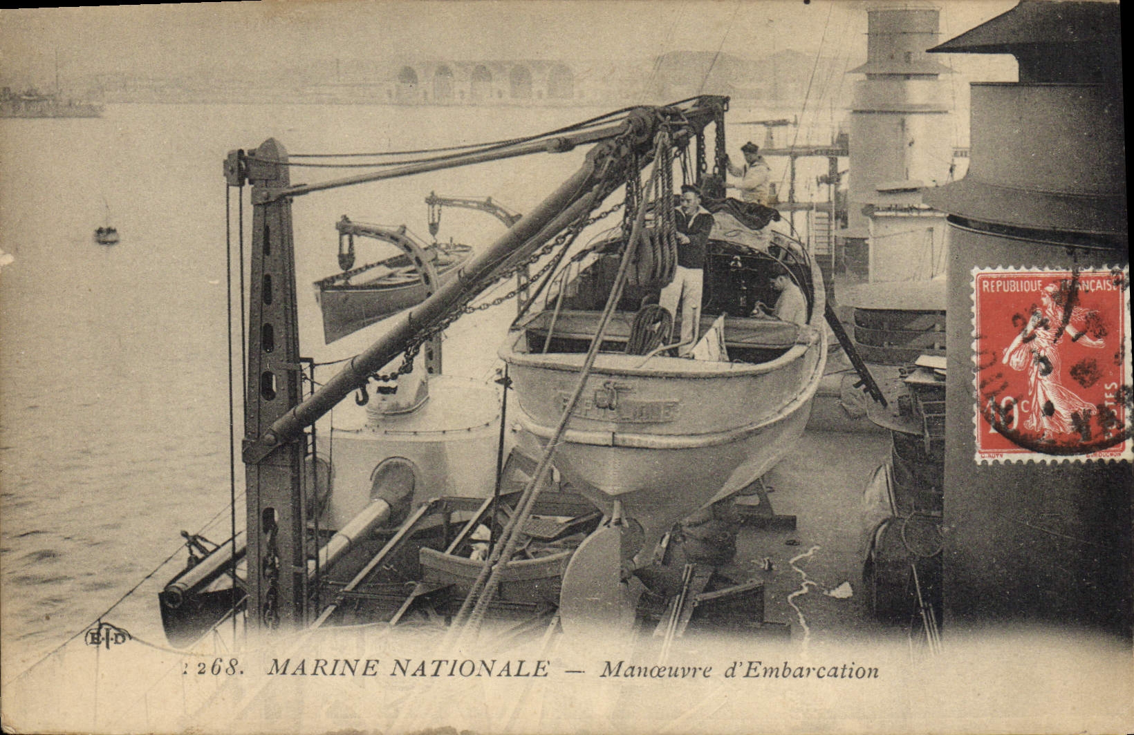 Marine Nationale — Manœuvre d'Embarcation — Éditeur B.D. n°268