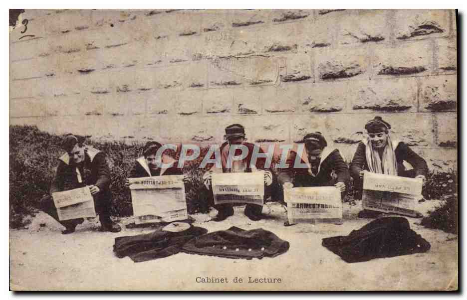CPA Bateau de guerre Marins Cabinet de lecture 