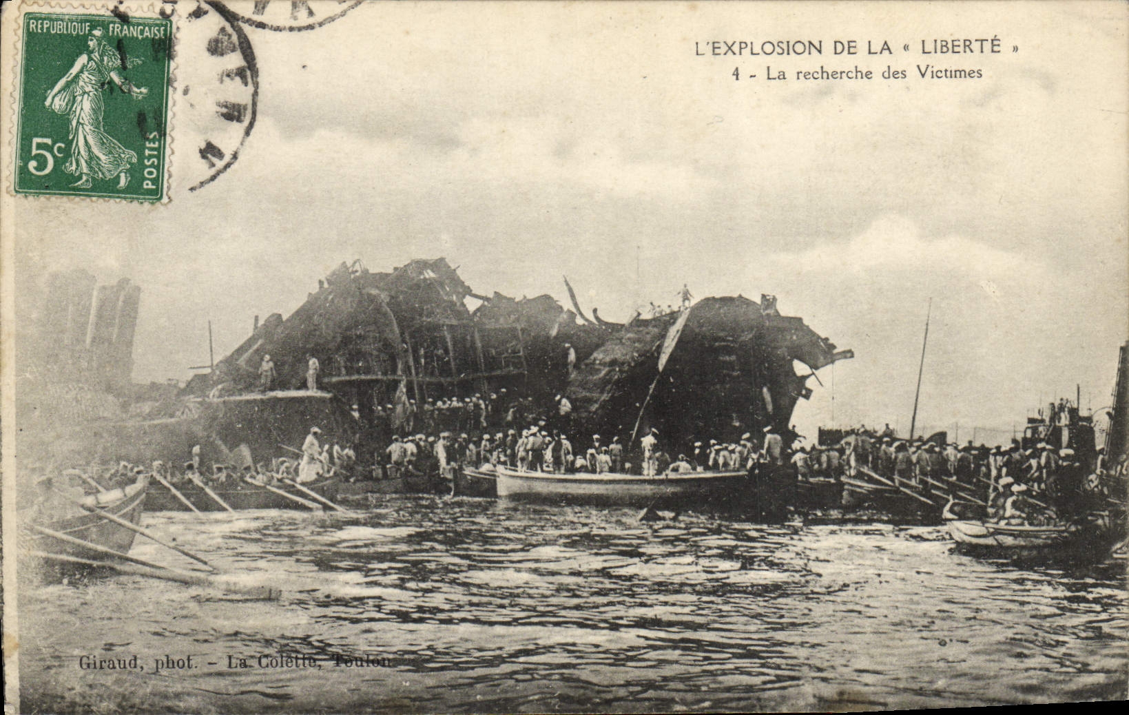 L'Explosion de la « Liberté » — 4 - La recherche des Victimes — Giraud, phot. - La Colette, Toulon