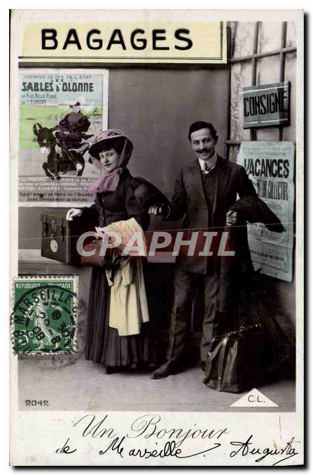 CPA Train Un bonjour Sables d'Olonne Femme 