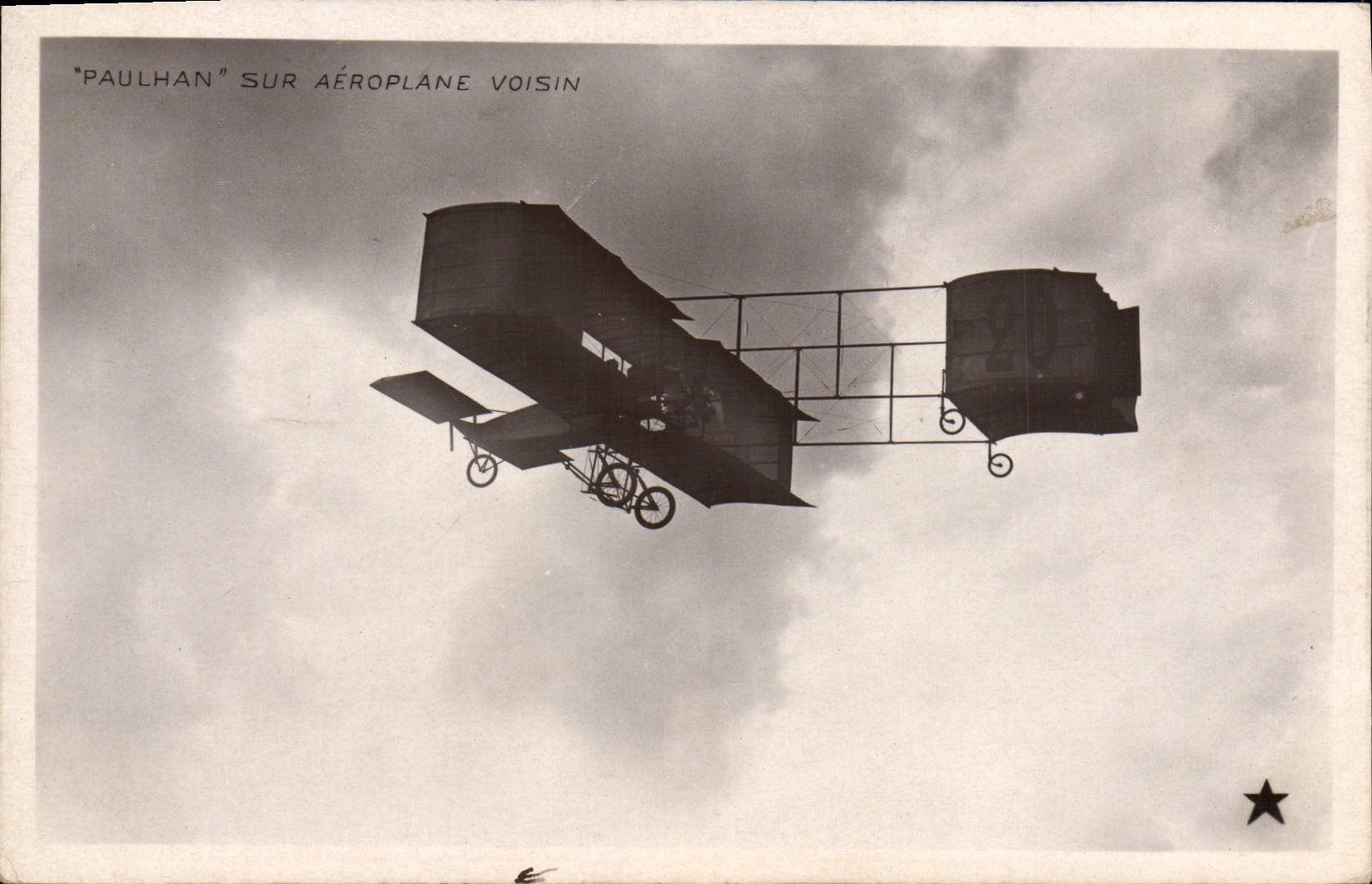 CPA Avion Aviation Paulhan sur aeroplane Voisin
