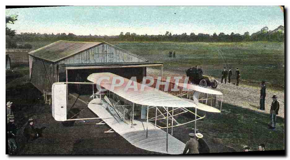 CPA Avion Aviation Aeroplane Wilbur Wright La rentree au hangar apres un vol