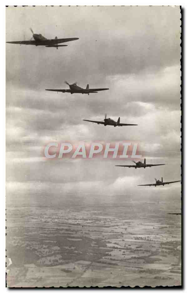 CPM Avion Aviation Aviation britannique 8 avions de la Royal Air Force en formation