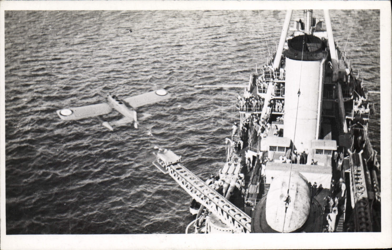 CPA Avion Aviation Hydravion Bateau de Guerre 