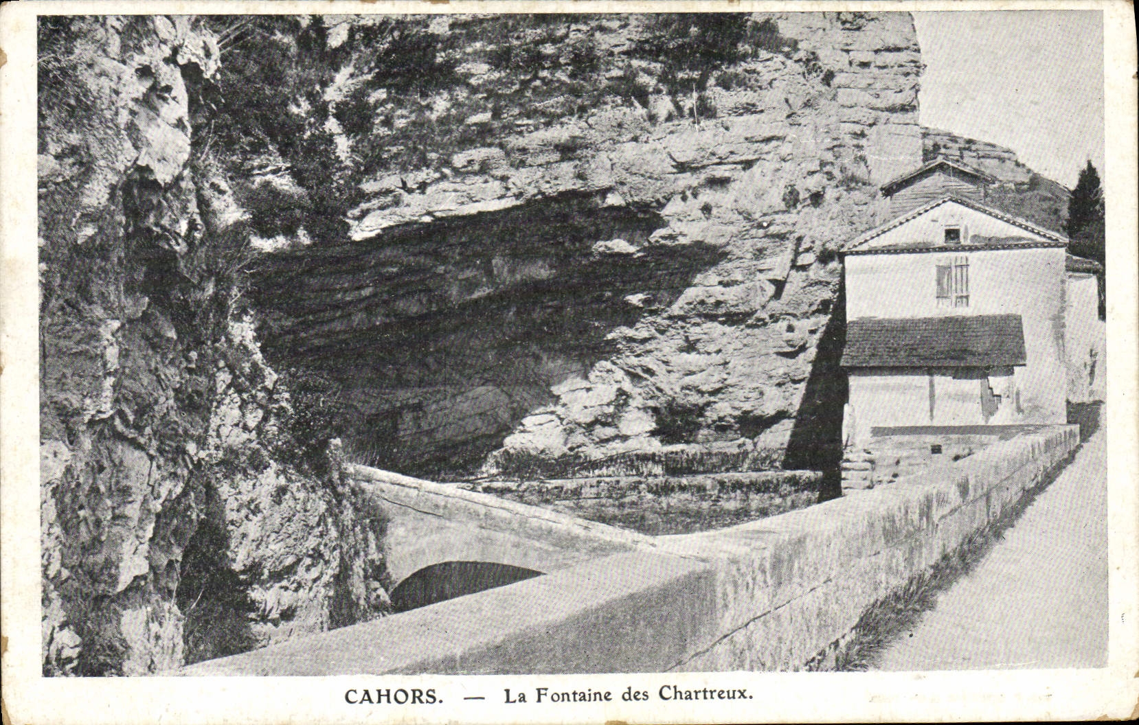Cahors — La Fontaine des Chartreux — Imp. P. Schneider & Cie, Paris