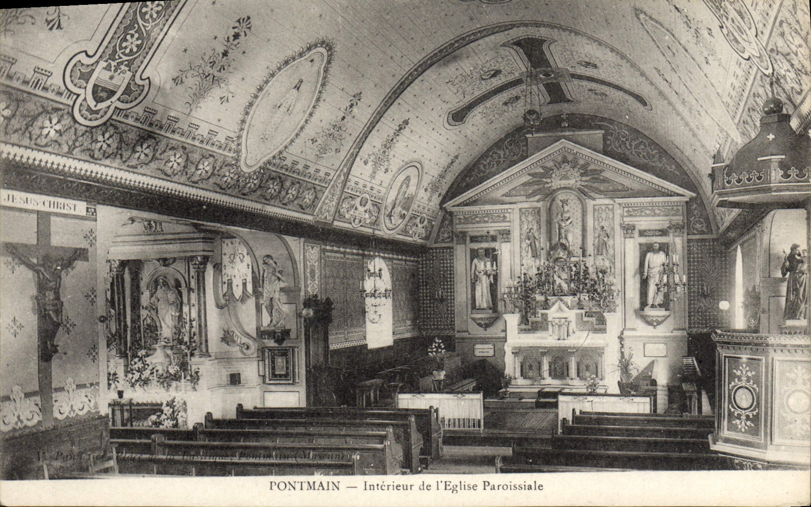 CPA Pontmain Interieur de l'Eglise Paroissiale
