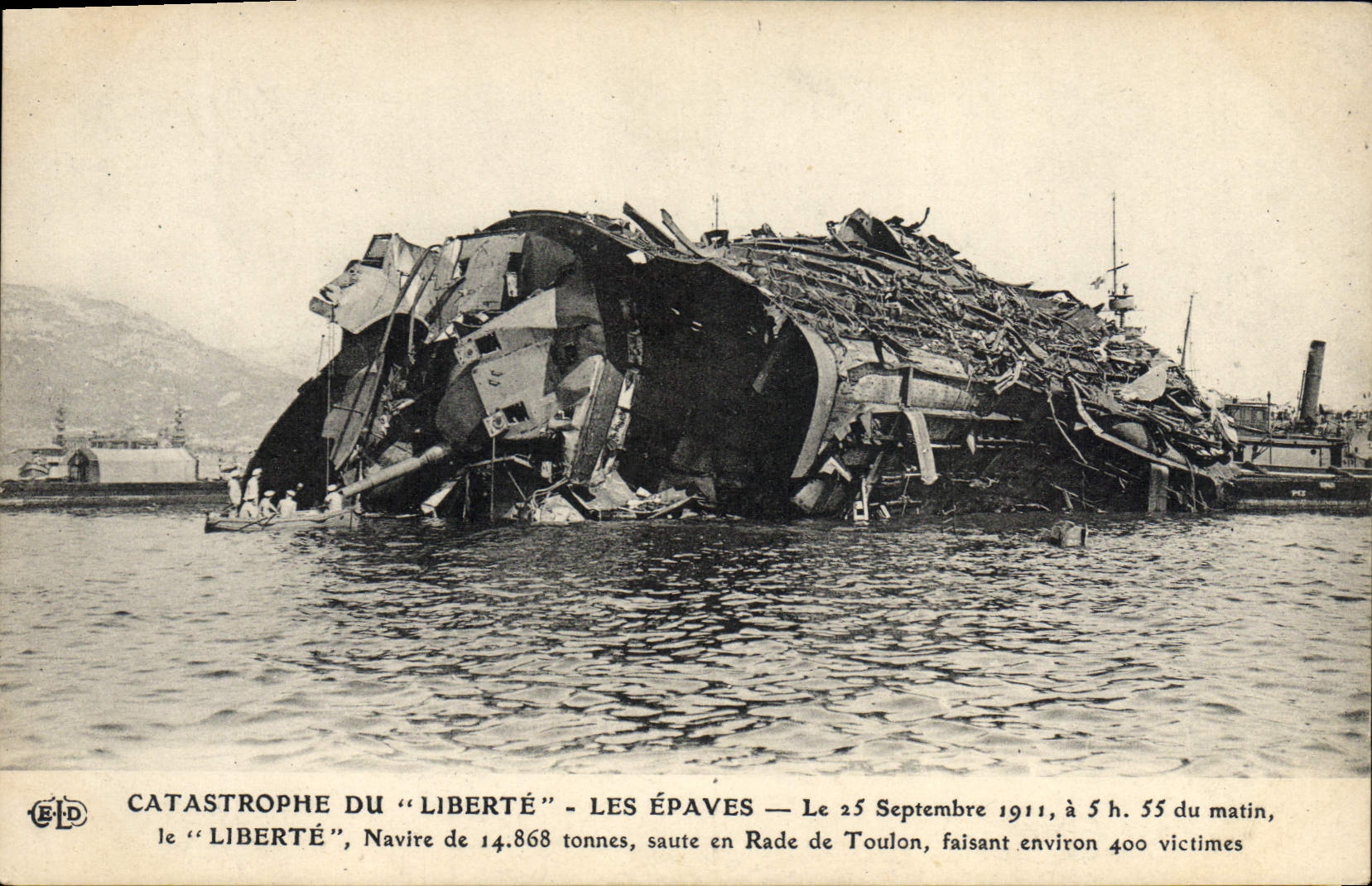 Catastrophe du "Liberté" — Les épaves — Éditeur R. Le Doley, Paris