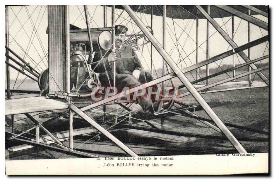 CPA Avion Aviation Leon Bollee essaye le moteur