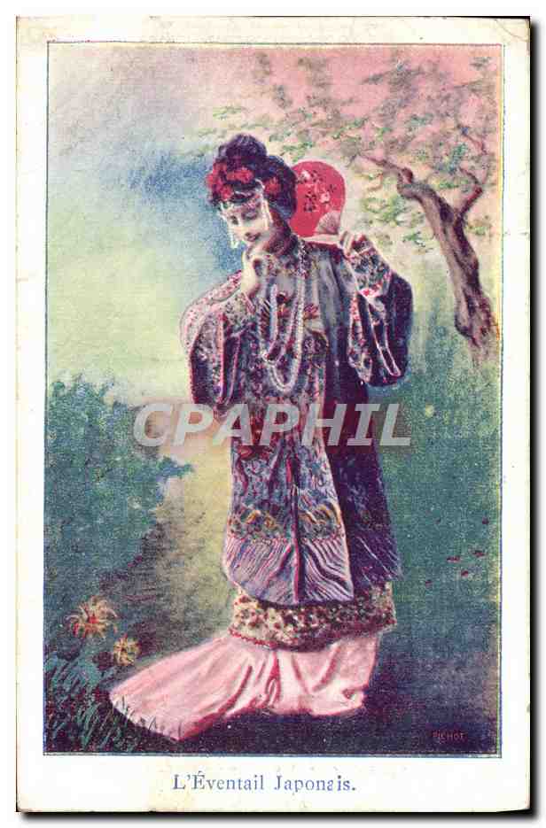 CPA Japon Nippon L'eventail japonais Folklore Femme