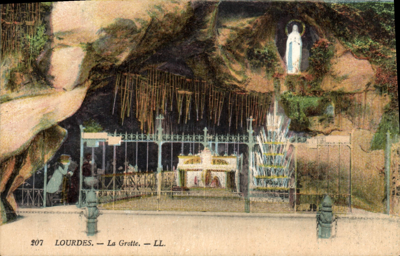 CPA Lourdes La Grotte