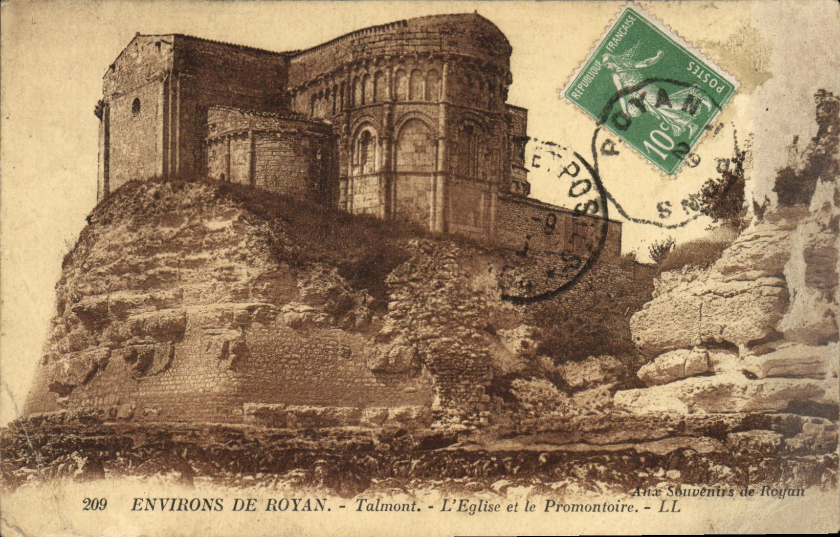 CPA Environs de Royan Talmon l'eglise et le Promontoire