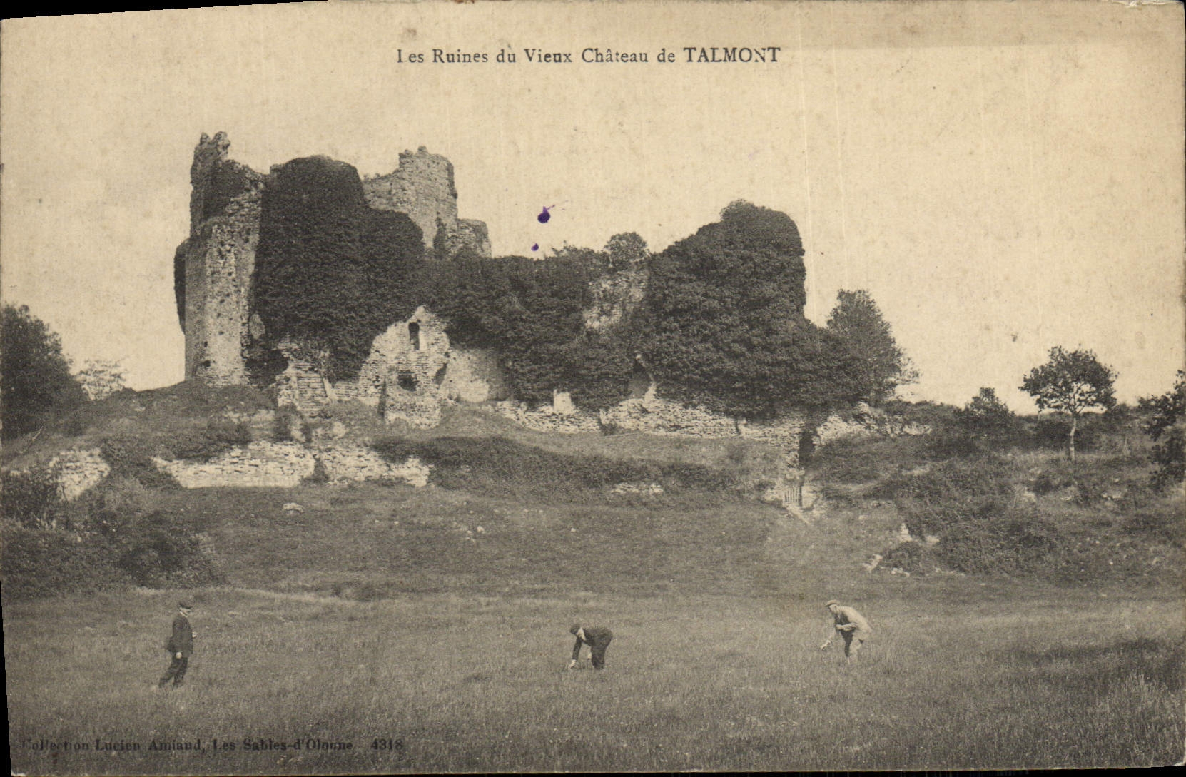 CPA Les Ruines Du Vieux Chateau De Talmont