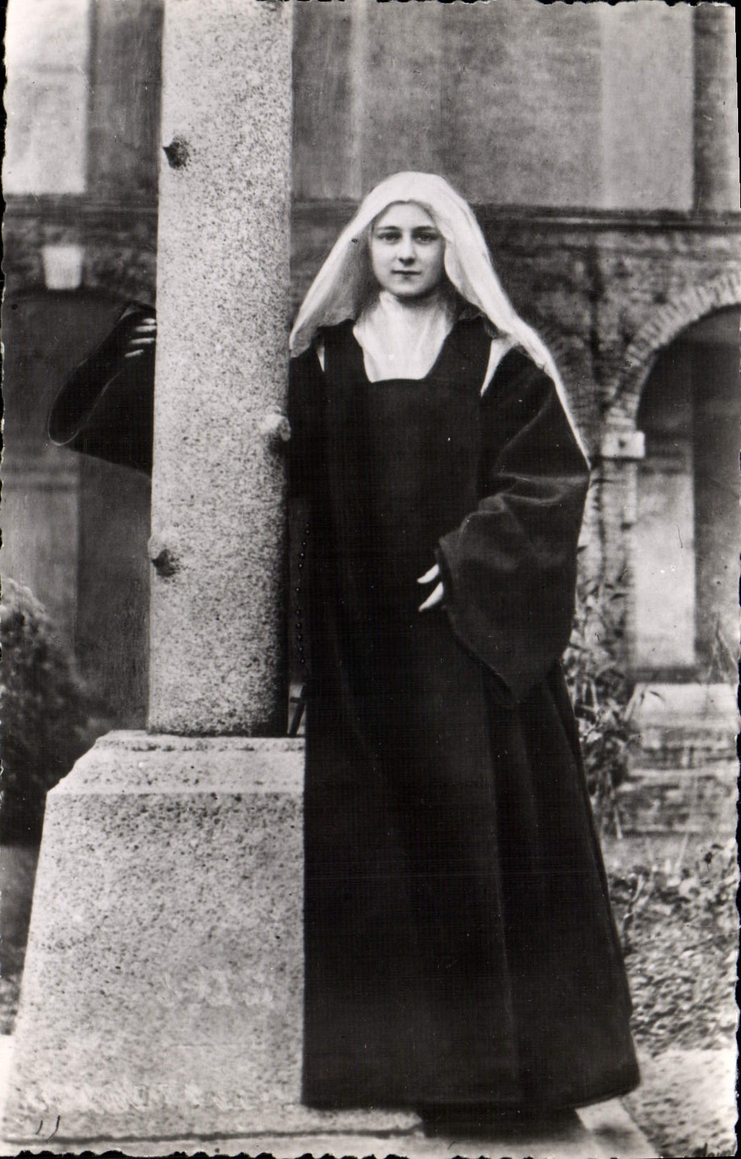 CPM Ste Therese De L'Enfant Jesus Novice a 16 ans