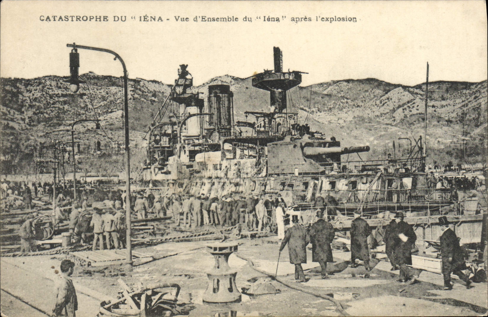 Catastrophe du "Iéna" — Vue d'ensemble après l'explosion — Atelier de Phototypie Guendé, Marseille