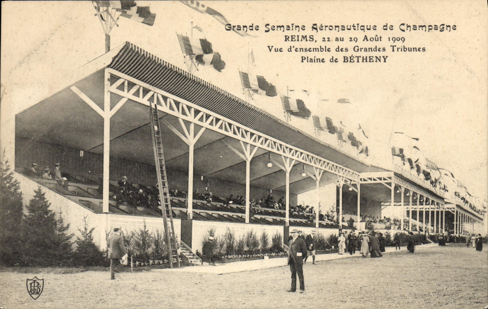 CPA Avion Aviation Grande semaine aeronautique de champagne Reims Vue d'ensemble des tribunes Plaine de Betheny