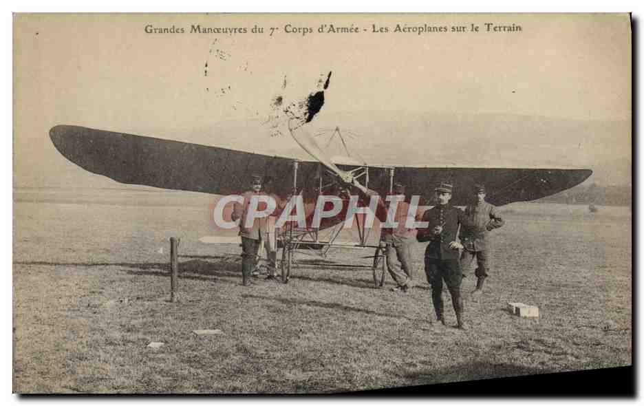 CPA Avion Aviation Grandes manoeuvres du 7eme corps d'armee Les aeroplanes sur le terrain 