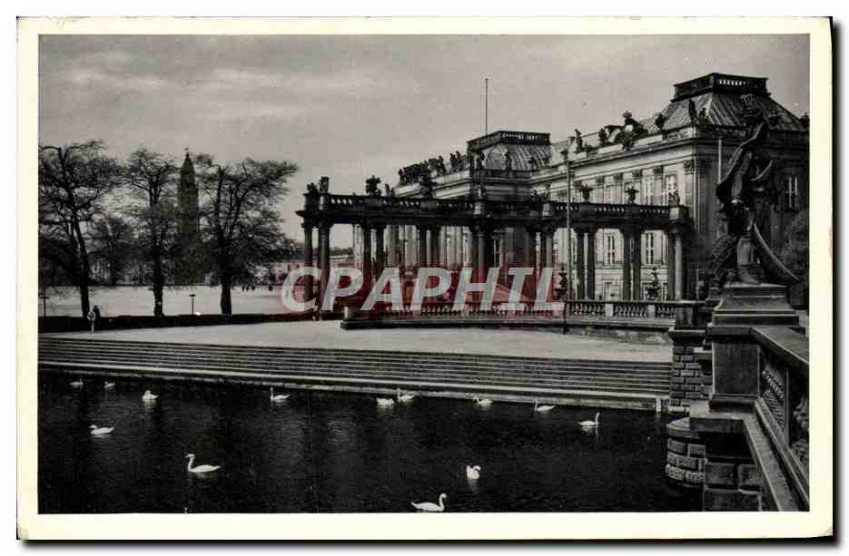 CPA Potsdam Le chateau en ville