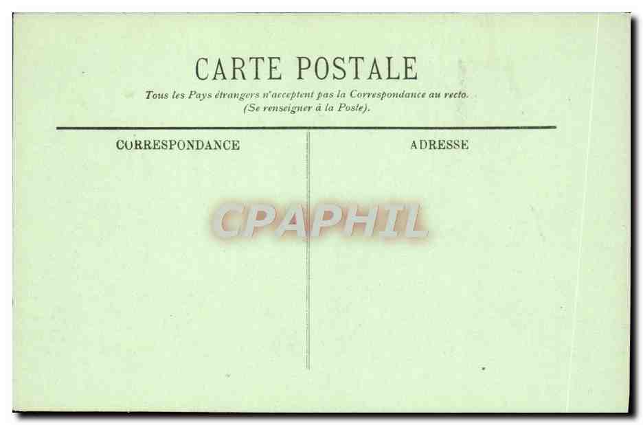 CPA Bateau A bord des navires de guerre Avant d'un cuirasse en marche  — Verso