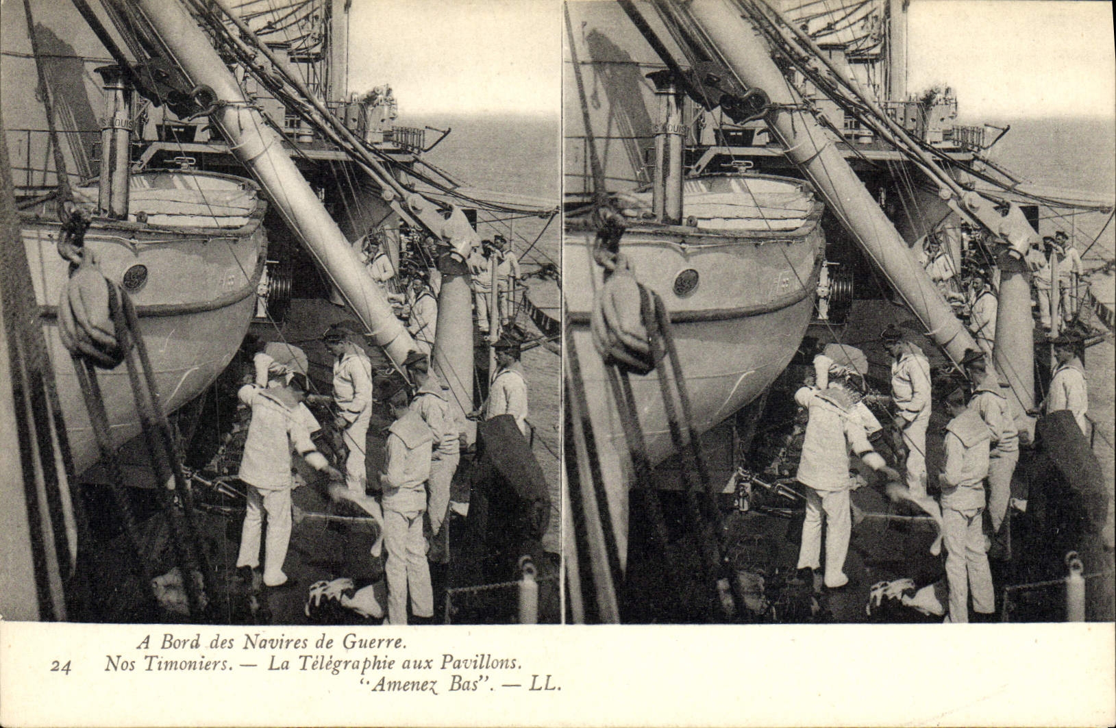 CPA Bateau A bord des navires de guerre La telegraphie aux Pavillons Amenez Bas 