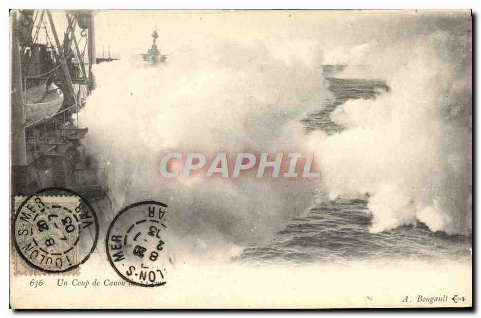 CPA Bateau Un coup de canon de 14 cm