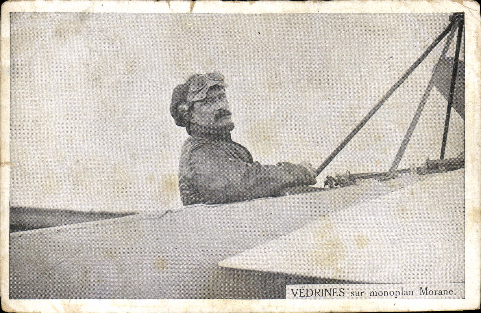 CPA Avion Aviation Vedrines sur monoplan Morane 